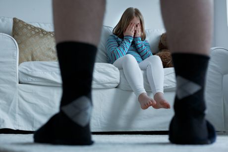 Pedofil, zlostavljanje Pedofil, zlostavljanje