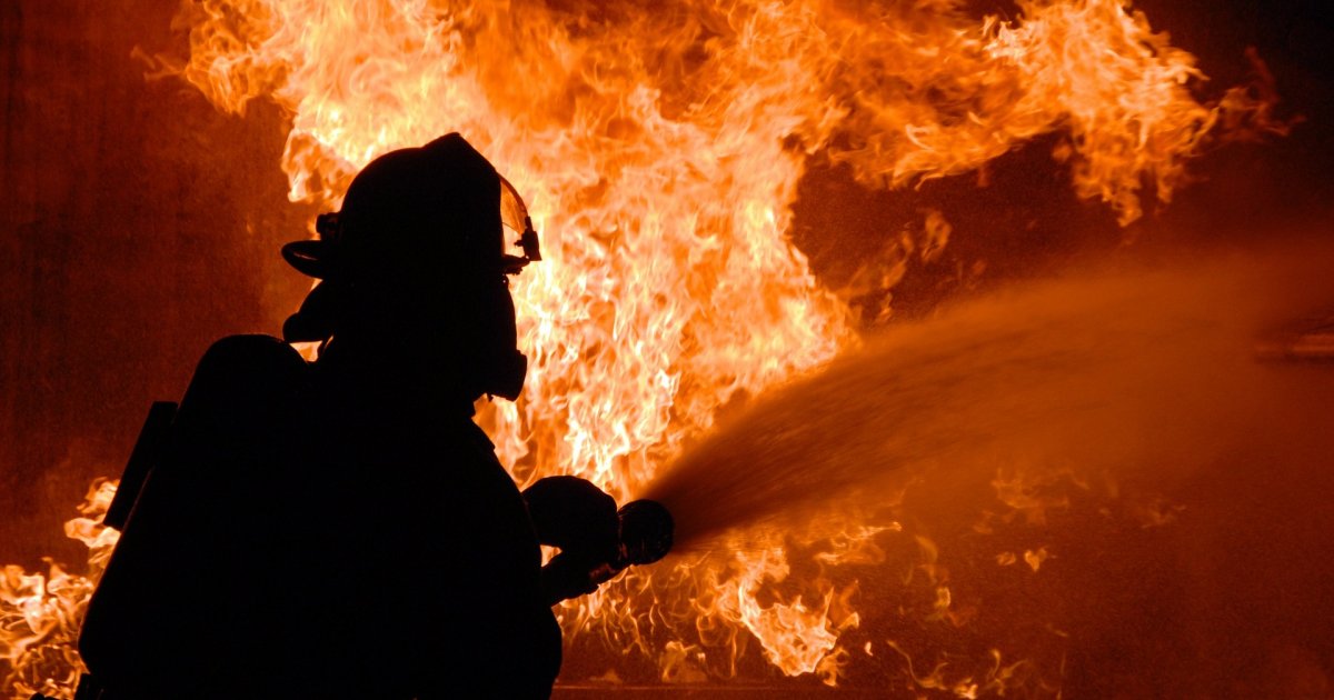 Prvi snimci nakon pada aviona na kuće: Sve u plamenu, poginulo najmanje 46 ljudi