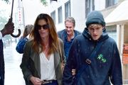 Ovo se desilo samo NEKOLIKO DANA PRE SMRTI sina Sindi Kraford: Izjava njegove sestre otkrila tešku sliku