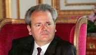 Pilotu je u šiframa rečeno o prebacivanju Miloševića u Hag: Kako je izgledala operacija zbunjivanja