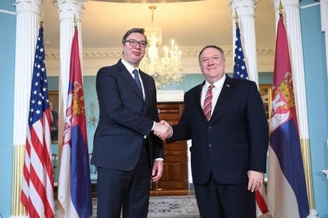 predsednik Srbije, Aleksandar Vučić, Majk Pompeo