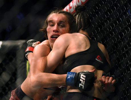 Johana Jedržejčuk, Joanna Jedrzejczyk, UFC, Ženg Veili Johana Jedržejčuk, Joanna Jedrzejczyk, UFC, Ženg Veili