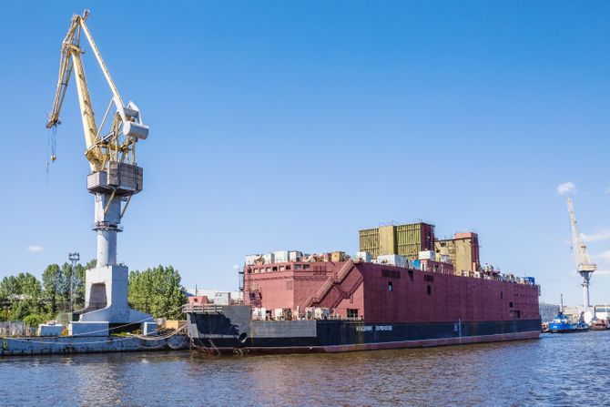 Nuklearna plutajuća elektrana, Floating nuclear power plants