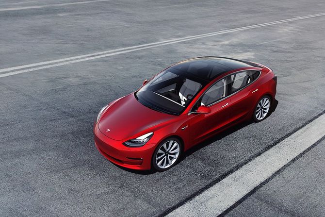 Tesla Model 3 Tesla Model 3