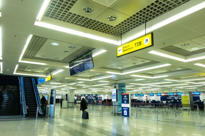 Aerodrom Nikola Tesla, Beograd, vanredno stanje, Srbija Aerodrom Nikola Tesla, Beograd, vanredno stanje, Srbija