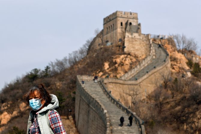 Veliki kineski zid, Great Wall of China, koronavirus, ljudi, maske