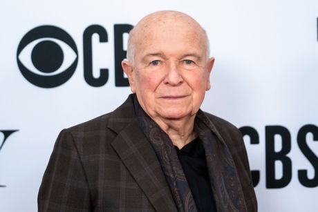Terrence McNally, Terens Meknali Terrence McNally, Terens Meknali