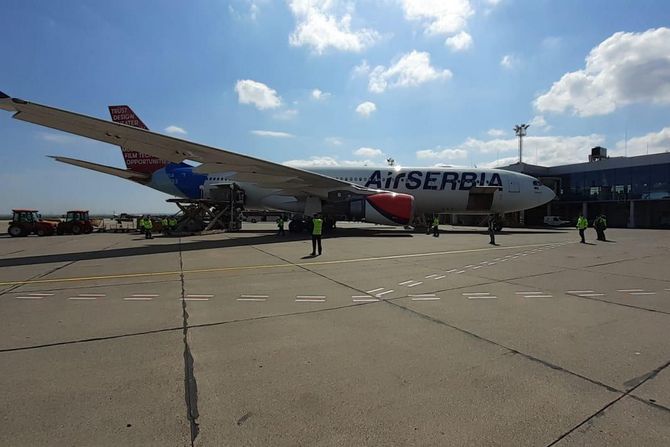 KINA MASKE AVION ER SRBIJA