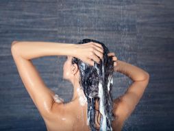 Pranje kose, kosa, tuširanje