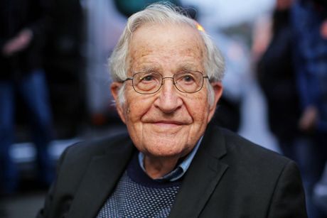 Noam Chomsky, Noam Čomski