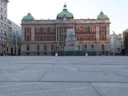 Trg Republike, Narodni muzej