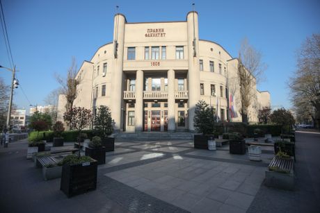 Pravni fakultet Pravni fakultet