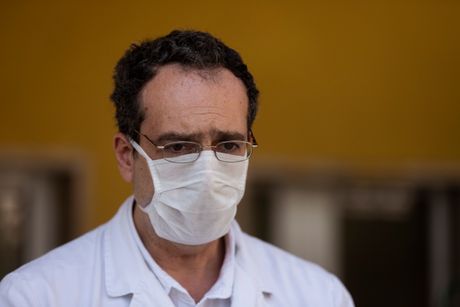 KORONA ANTITELA JANKOVIĆ SRĐA JANKOVIĆ, Univerzitetska dečja klinika KORONA ANTITELA JANKOVIĆ SRĐA JANKOVIĆ, Univerzitetska dečja klinika