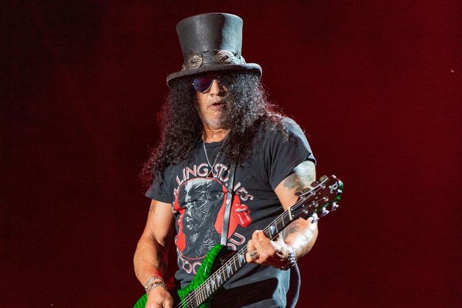 Sleš, Slash Sleš, Slash