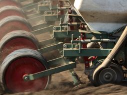 SOMBOR SOJA SETVA SETVA SOJE TRAKTOR