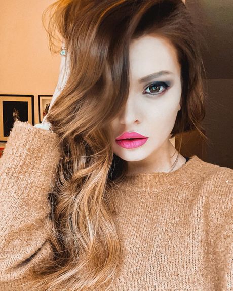 Ela Dvornik Ela Dvornik