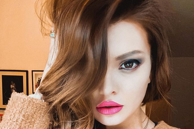Ela Dvornik Ela Dvornik