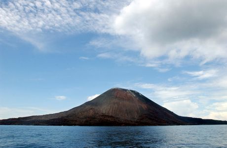 indonezija vulkan, Indonesia Volcano Erupts