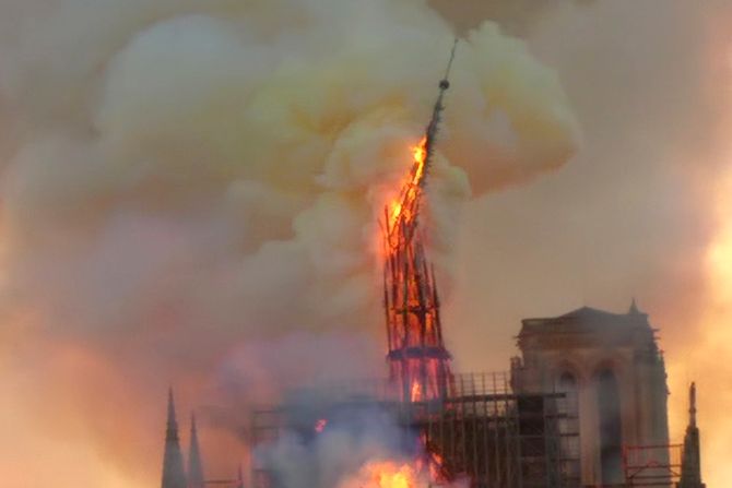 Notre Dame Notr Dam Pariz požar