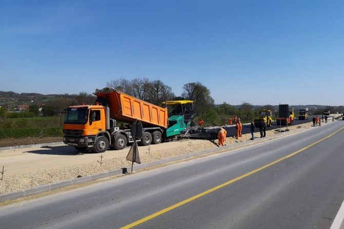 KORIDOR 10 ASFALTIRANJE DEONICA PUT KRAGUJEVAC - BATOČINA