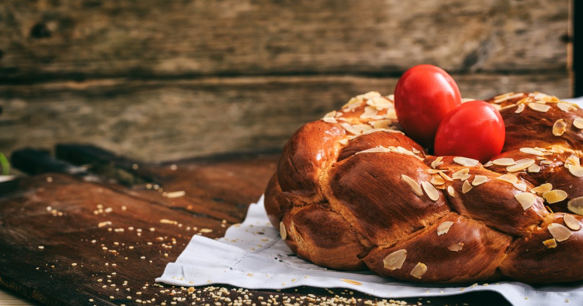 Uskršnja pogača po receptu naših baka: Pravi miris praznika u vašem domu