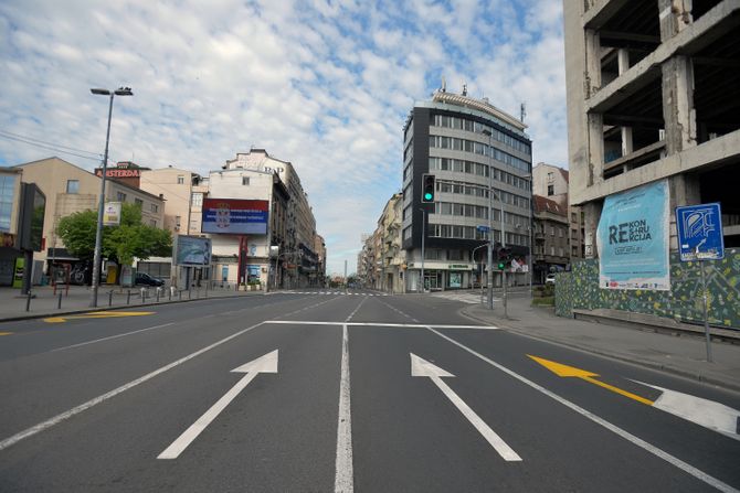 POLICIJSKI ČAS BEOGRAD PRAZNA BRANKOVA ULICA