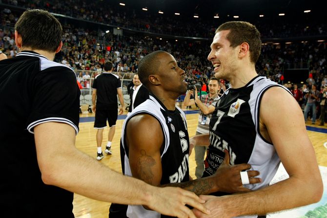 KK Partizan, Cibona, 2010. godine