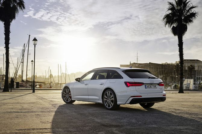 Audi A6 Avant 55 TFSI e quattro