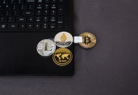 Kriptovaluta, cryptocurrency, bitkoin