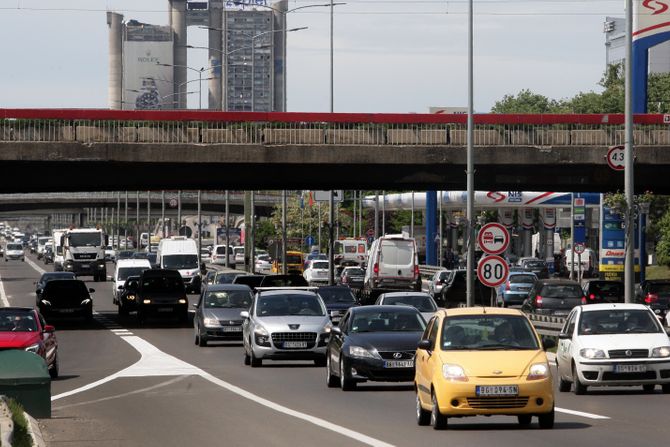 BEOGRAD MERE GUŽVA NA ULICAMA SAOBRAĆAJ GUŽVA