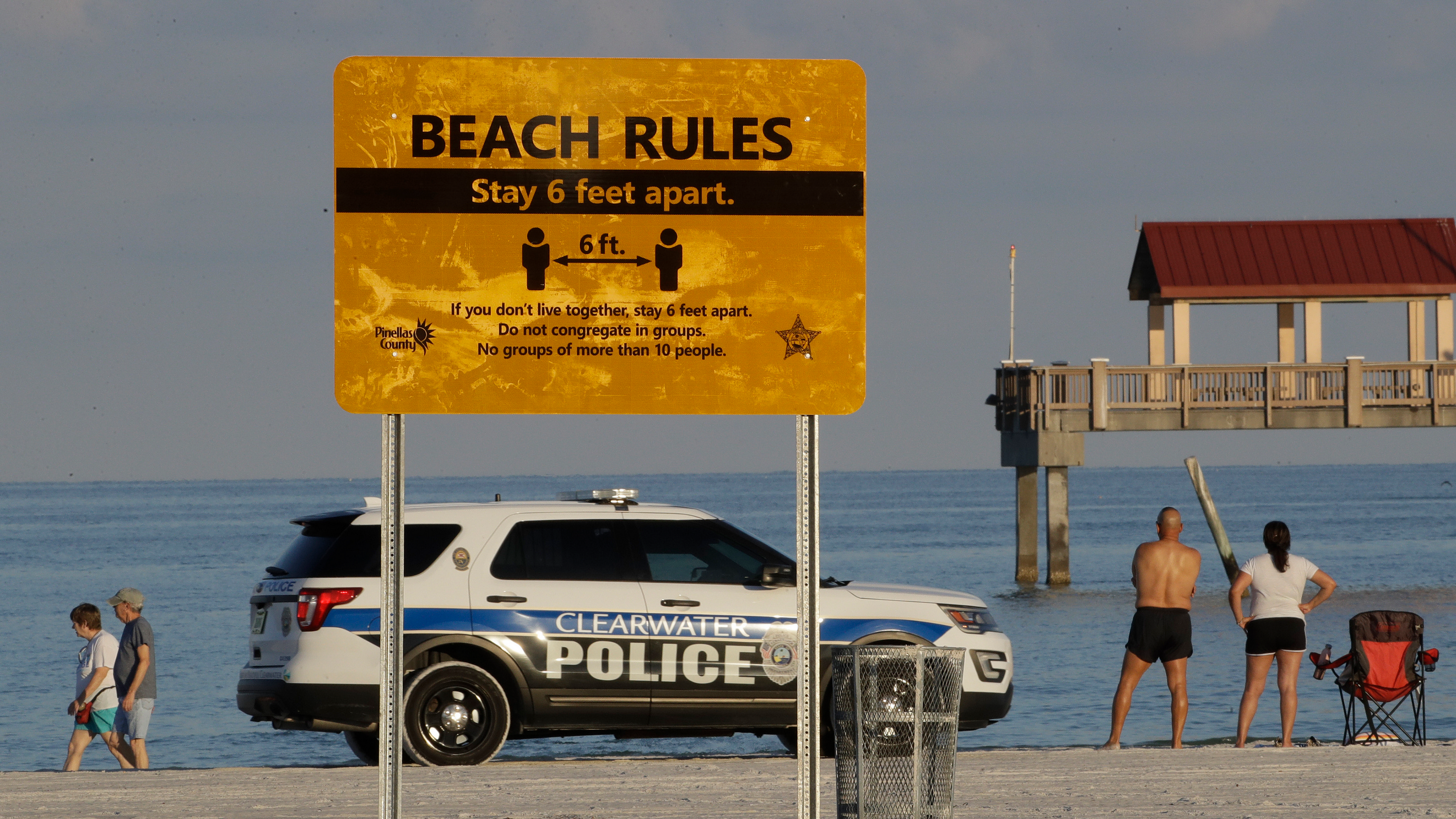 Otišao na plažu da se okupa, a zbog onoga što je izvukao iz mora policija je odmah reagovala