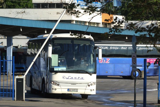 NOVI SAD JGSP RAD MEĐUGRADSKI AUTOBUS