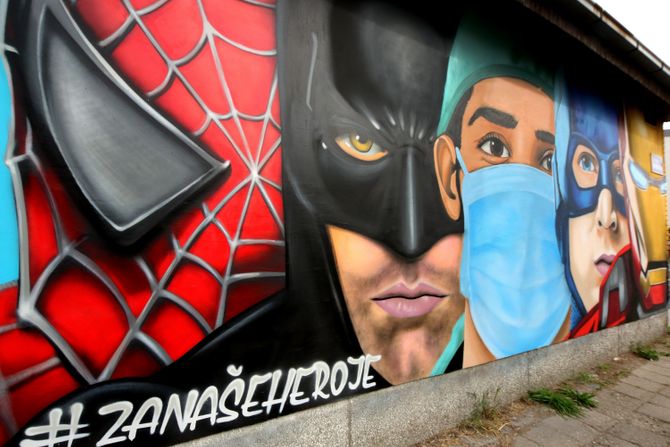 Medicinari, superheroji, mural na Salajci, Novi Sad