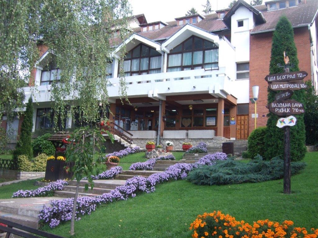 Vaučeri se vraćaju - ne čekajte! Evo kada država počinje da deli još 30.000 subvencija za odmor u Srbiji!