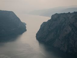 SRBIJA ISTOČNA TURIZAM VIDIKOVAC PLOČE