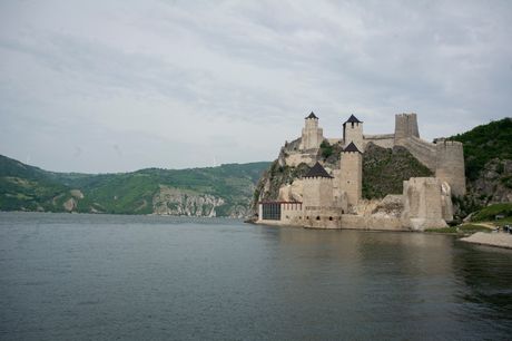 SRBIJA ISTOČNA TURIZAM GOLUBAČKA TVRĐAVA SRBIJA ISTOČNA TURIZAM GOLUBAČKA TVRĐAVA