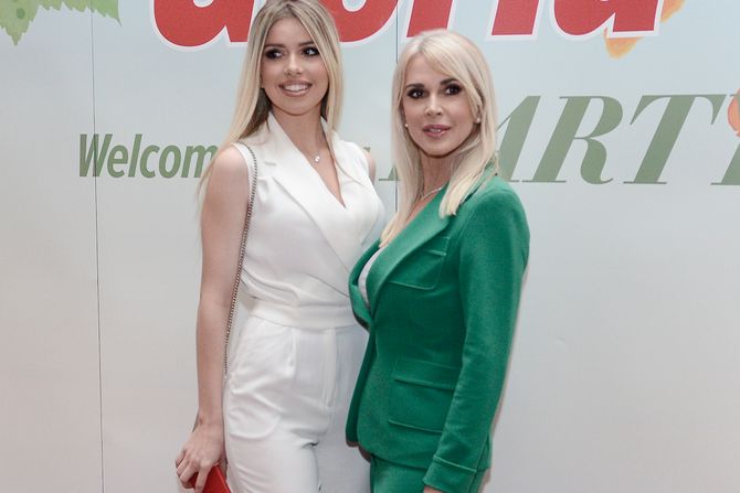 Olivera Jovićević, Dunja Olivera Jovićević, Dunja