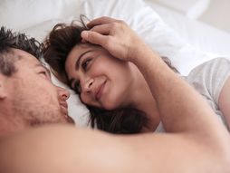 Intima, intimni odnos, seks, ljubav, sreća, nežnost