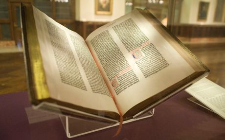 Gutenbergova Biblija Gutenbergova Biblija