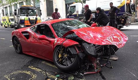 Ferrari Slupan, London