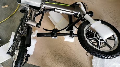 CARINA ZAPLENA ELEKTRIČNI BICIKL