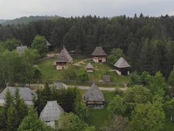 Muzej staro selo na Zlatiboru