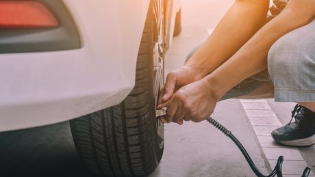 Guma, pumpanje gume, pumpa, točak, automobil