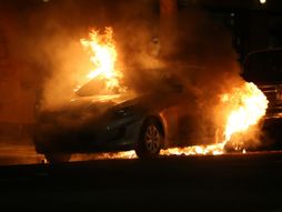 Zapaljeni automobil, kola, vozilo, auto, vatra