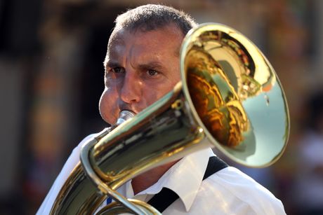 Guča, festival, truba, sviranje Guča, festival, truba, sviranje
