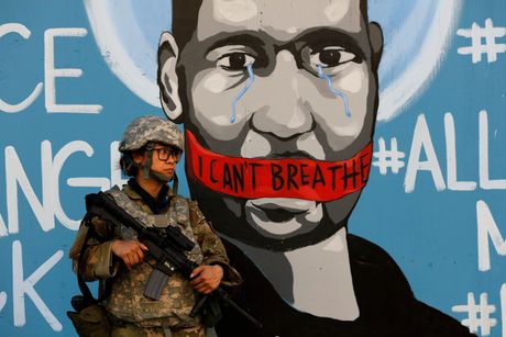 Transparenti i grafiti širom sveta: "Ne mogu da dišem", poslednje reči Džordža Flojda