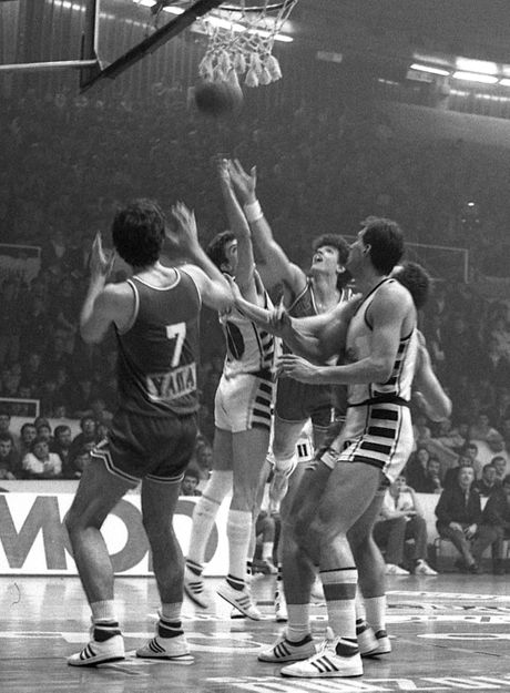 Dražen Petrović na meču sa Partizanom 1986