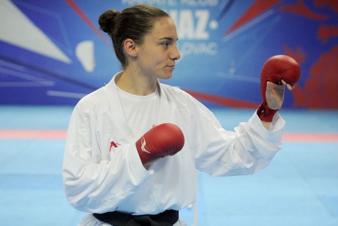 Jovana Preković, karate, trening