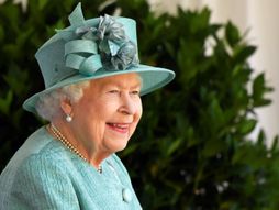 Kraljica Elizabeta II, Queen Elizabeth II