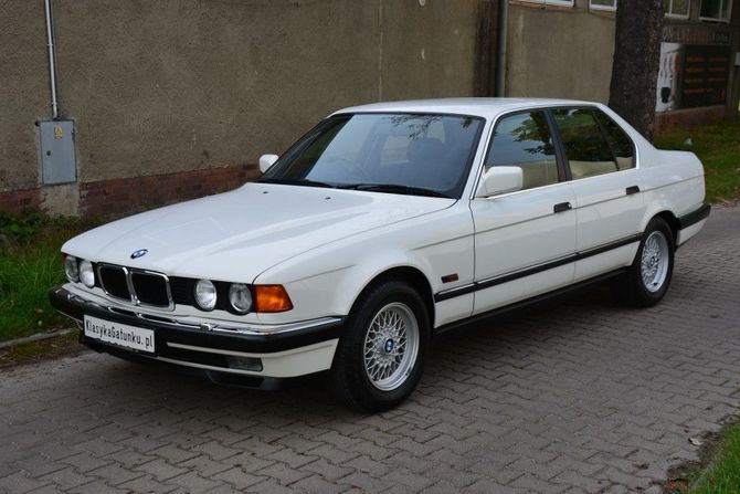 BMW 740i 1992